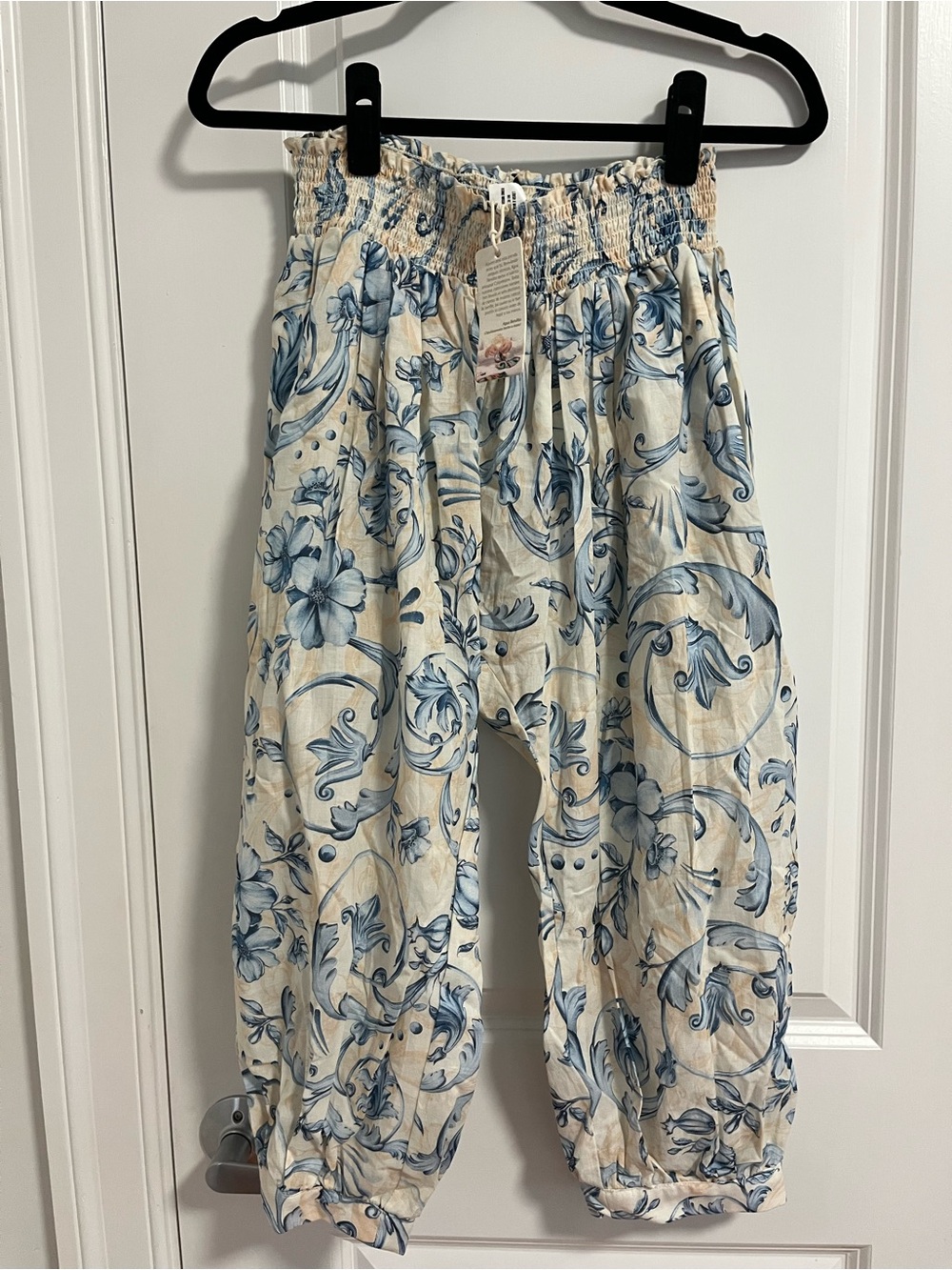 Agua Bendita Cream and Blue Floral Pants NWT